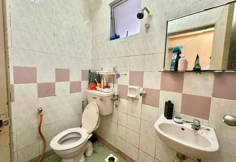 Sri Impian Apartment, Larkin Perdana