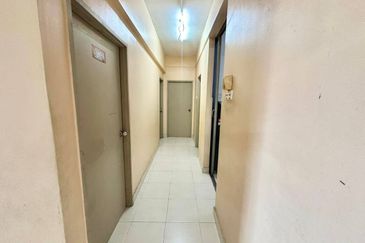 Sri Impian Apartment, Larkin Perdana