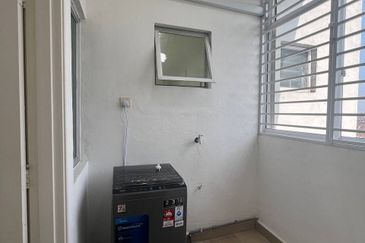 Dedaun Hijau (Greenfield Regency)