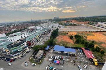 MANHATTAN @ Austin Heights