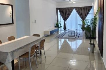 The Pinnacles (Pinnacle Tower)