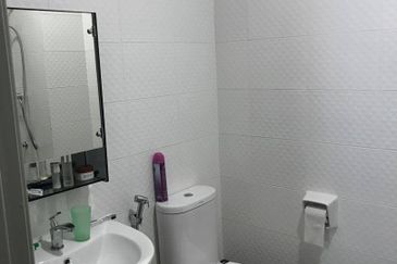 Seasons Luxury Apartments @ Amara Larkin