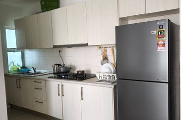 Dedaun Hijau (Greenfield Regency)