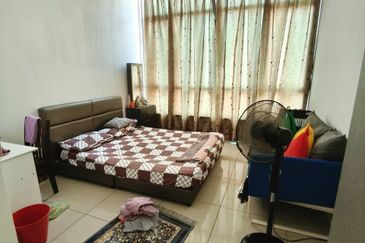 Dedaun Hijau (Greenfield Regency)