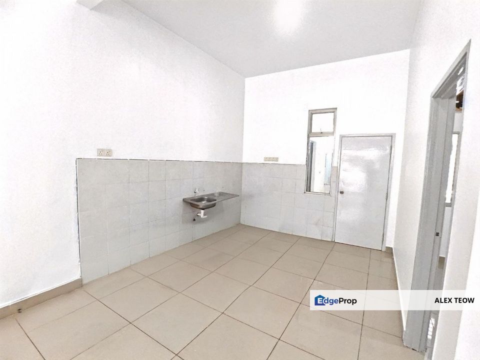 Taman Nusa Sentral Double Storey Terrance For Sale/ Iskandar Puteri, Johor, 