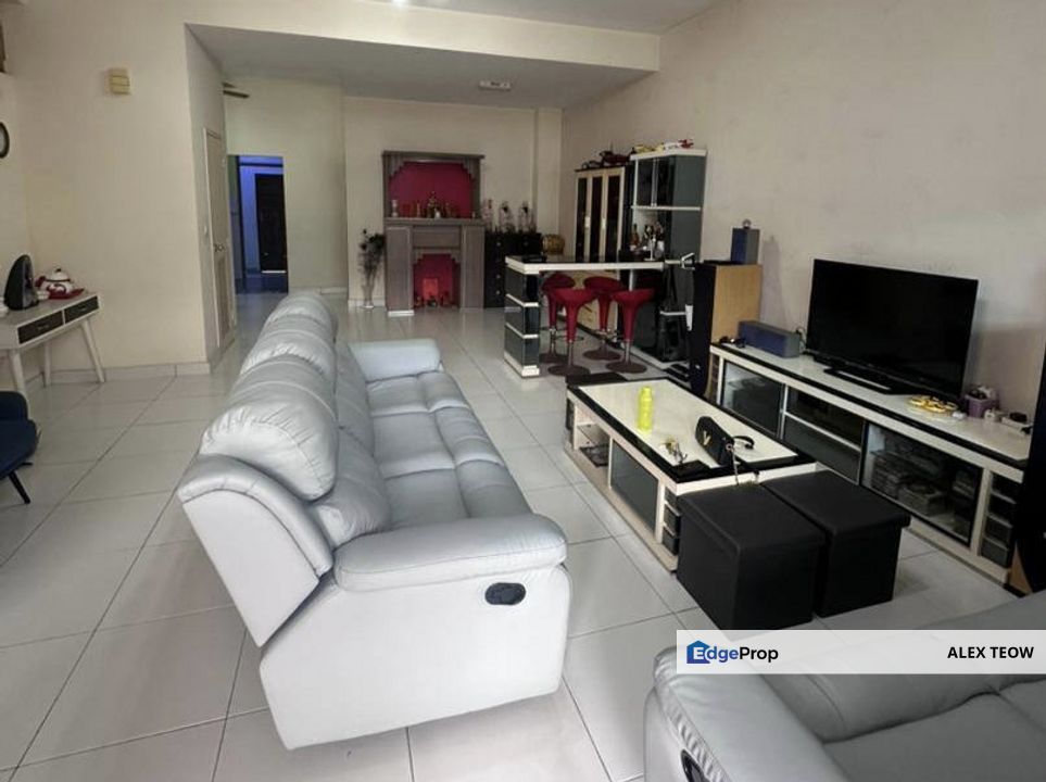 Taman Nusa Idaman Double Storey Terrance For Sale/ Iskandar Puteri, Johor, 