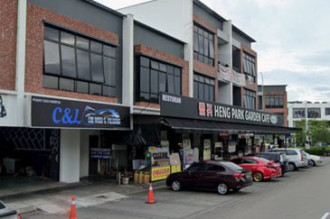 Pusat Komersial Suria (68 Avenue)