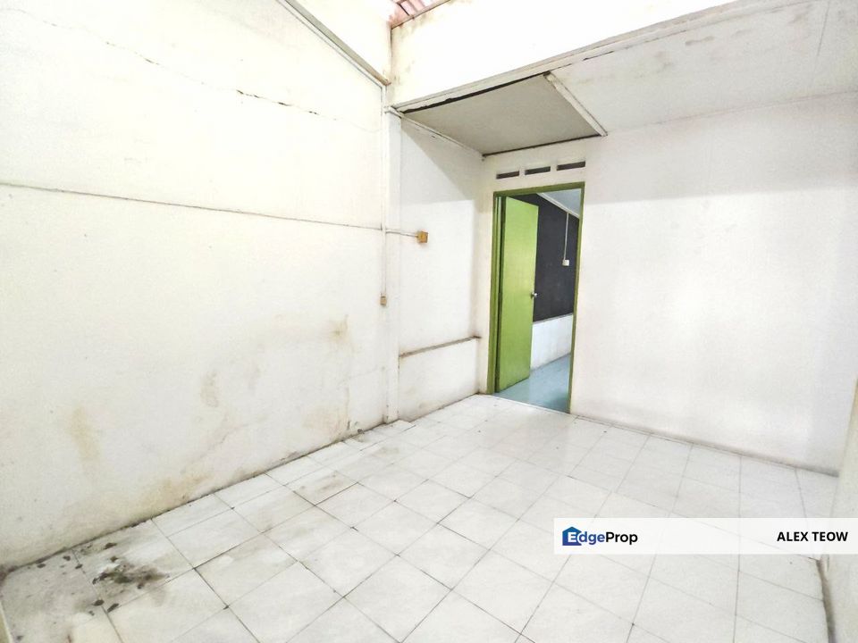 Taman Plentong Utama Single Storey Low Cost For Sale/ Plentong, Johor, Plentong