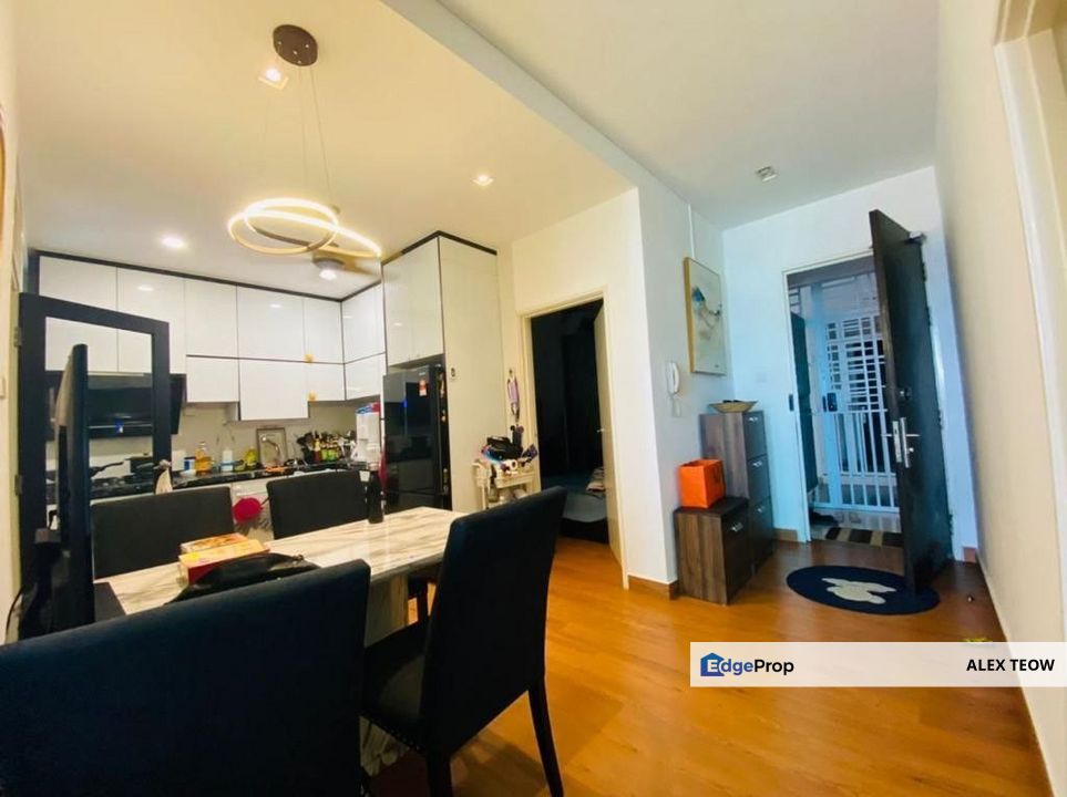 Sky Peak Residence Apartment For Sale/ Setia Tropika, Johor, Setia Tropika