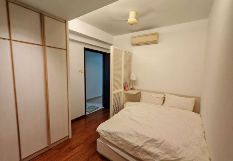 Ponderosa Lakeside Luxury Apartments