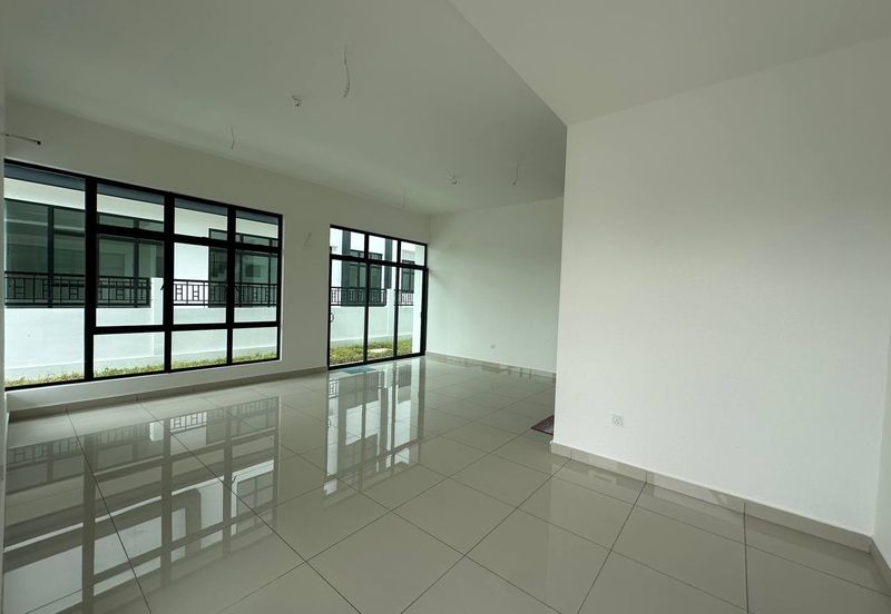Taman Mutiara Maju Double Storey Cluster House For Sale/ Skudai