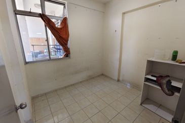 Indah Court Apartment