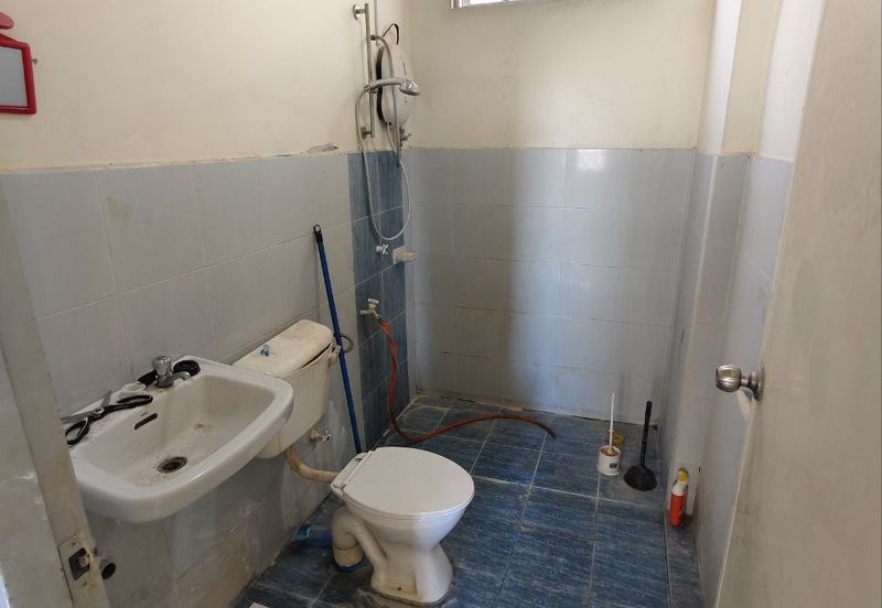 Indah Court Apartment