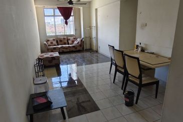 Indah Court Apartment