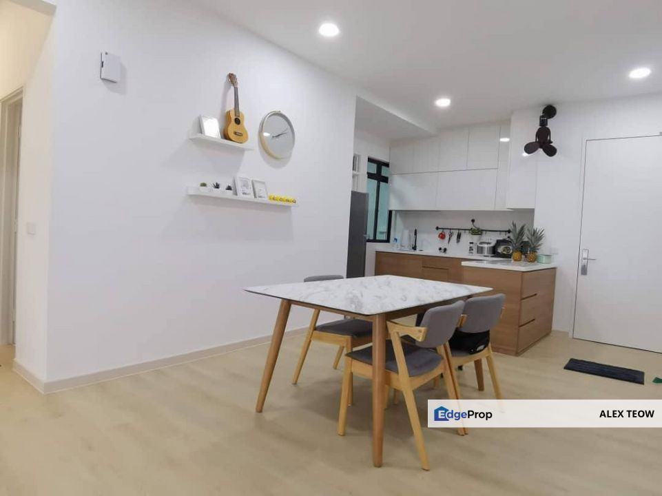 Sky View Apartment 2R 2B 871sqft For Sale/ Bukit Indah/ Iskandar Puteri, Johor, Bukit Indah