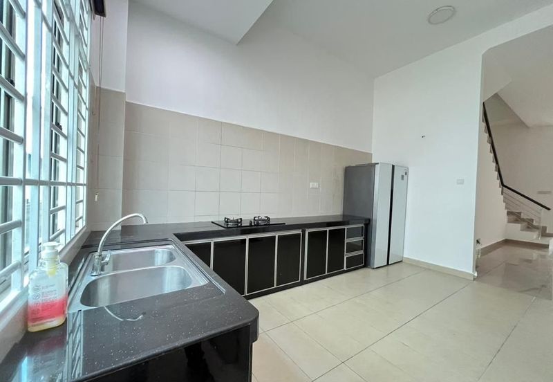 Mutiara Emas @ Taman Mount Austin