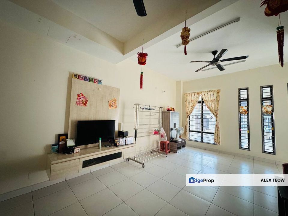 Taman Pulai Hijauan Double Storey Terrance For Sale/ Skudai, Johor, Kangkar Pulai