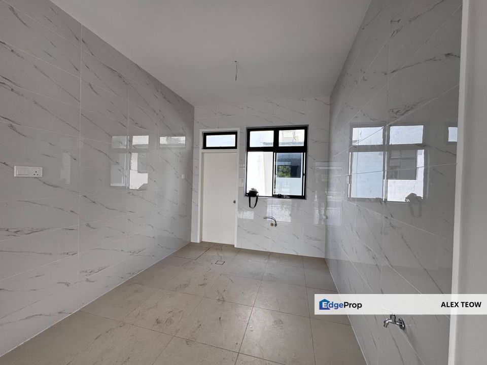 Kaze Hill Taman Bukit Kaze Double Storey Terrance For Sale/ Ulu Tiram, Johor, Ulu Tiram