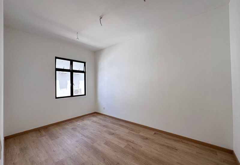 Kaze Hill Taman Bukit Kaze Double Storey Terrance For Sale/ Ulu Tiram