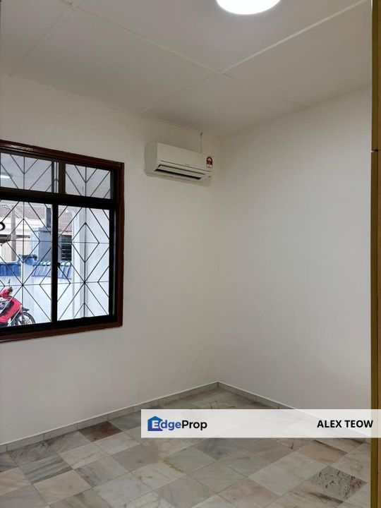 Taman Johor Jaya Jalan Keembong Single Storey Terrance For Sale, Johor, Johor Bahru