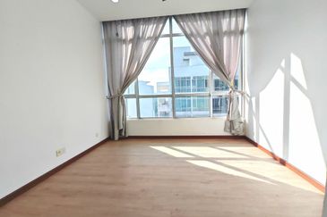 Dedaun Hijau (Greenfield Regency)