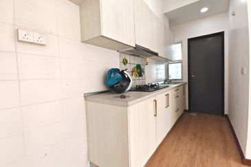 Dedaun Hijau (Greenfield Regency)