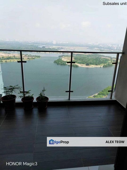 Royal Strand Country Garden Apartment For Sale/ Danga Bay/ Johor Bahru, Johor, Johor Bahru