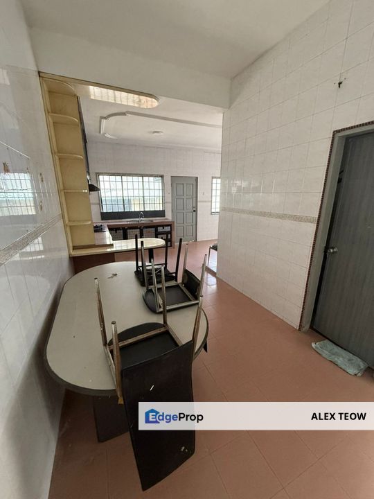 Taman Sri Putri Double Storey Endlot For Sale/ Skudai, Johor, Skudai