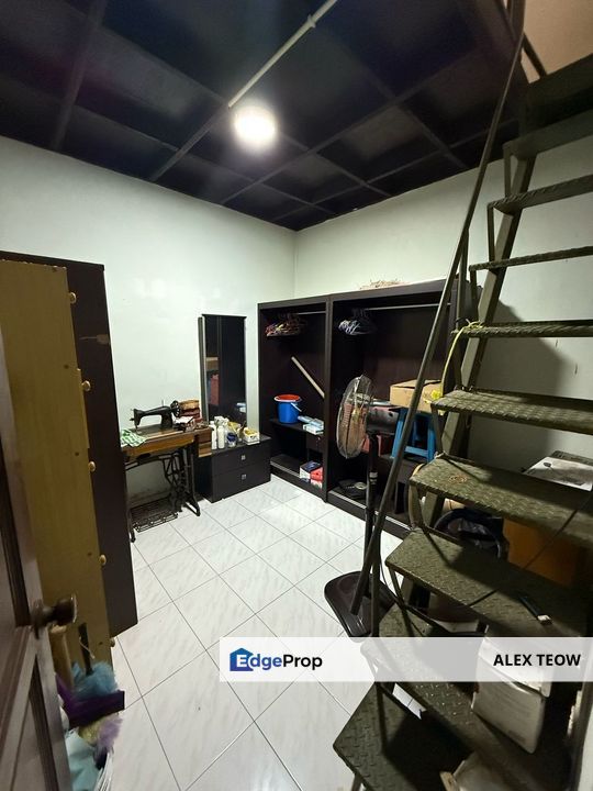 Taman Universiti Jalan Kejayaan Single Storey Terrance For Sale/ Skudai, Johor, Skudai