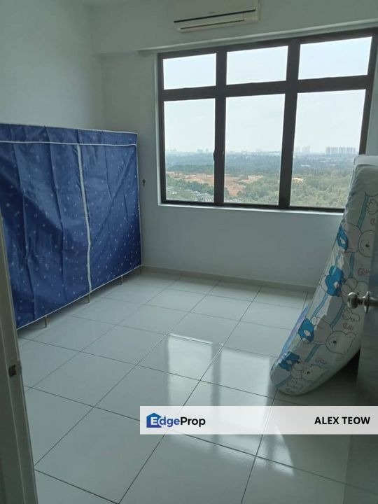 Sky Garden Residence Apartment For Sale/ Full Loan/ Setia Tropika, Johor, Setia Tropika