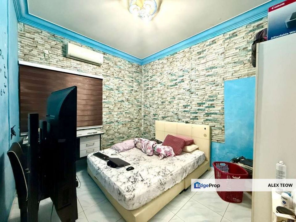 Taman Nesa Jalan Ronggeng Single Storey Low Cost For Sale/ Skudai, Johor, Skudai