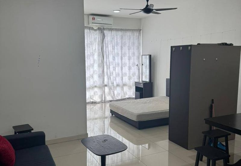 Dedaun Hijau (Greenfield Regency)