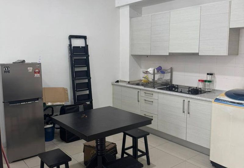 Dedaun Hijau (Greenfield Regency)