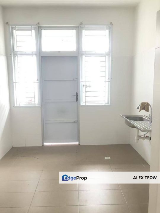 Taman Mutiara Utama Double Storey Terrance For Sale/ Skudai, Johor, Skudai