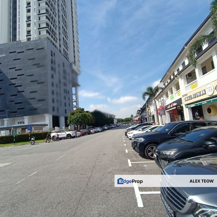 Eco Botanic 3 Storey Shop Lot For Sale/ Jalan Eko Botanic 3/ Iskandar Puteri, Johor, 