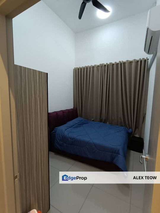 Austin Regency Apartment For Sale/ 3R 2B/ 999sqft/ Mount Austin, Johor, Johor Bahru