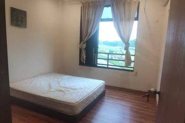 Ria 2 Apartment, Taman Megah Ria