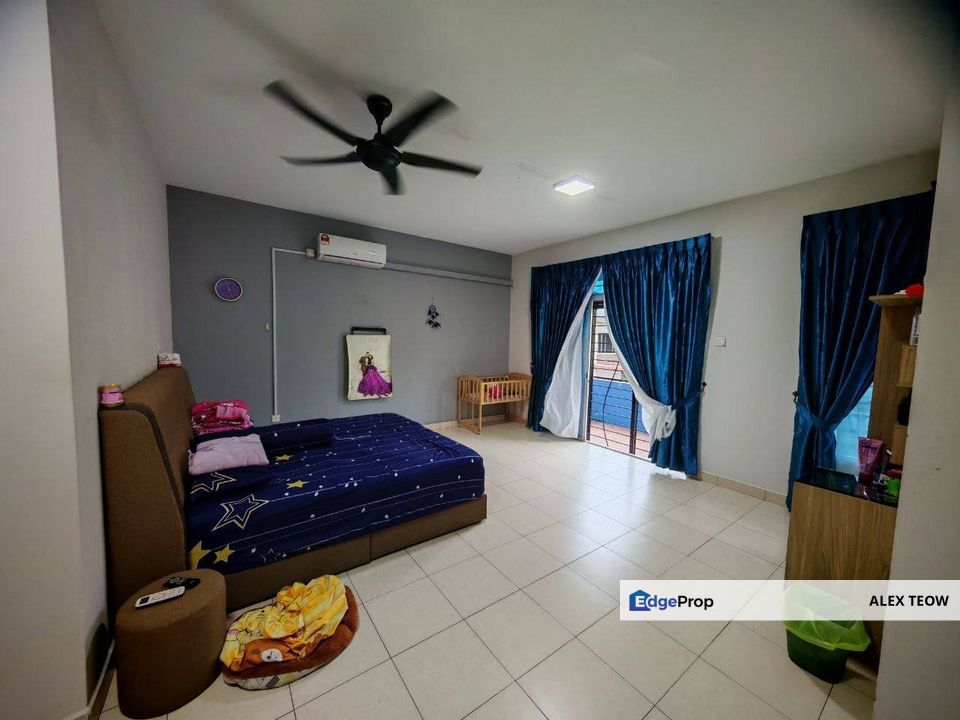 Taman Bestari Indah Double Storey Terrance For Sale/ Ulu Tiram, Johor, Ulu Tiram