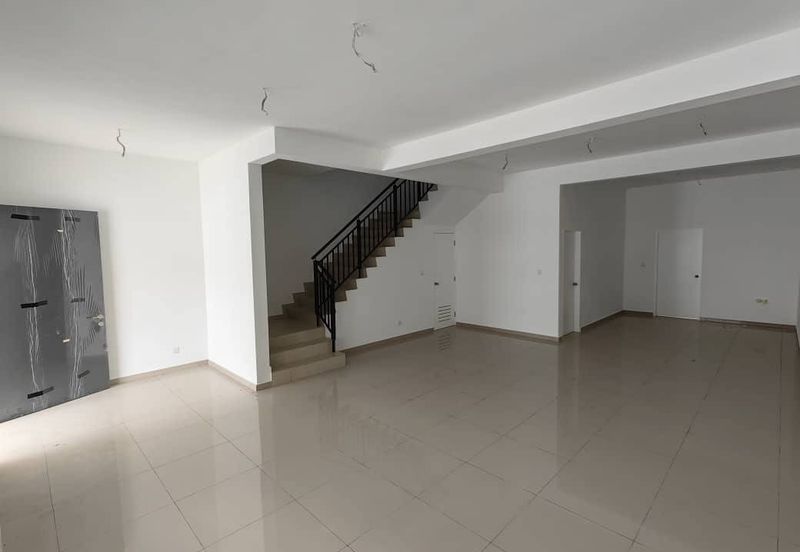 Taman Kota Impian Double Storey Terrance For Sale/ Ulu Tiram
