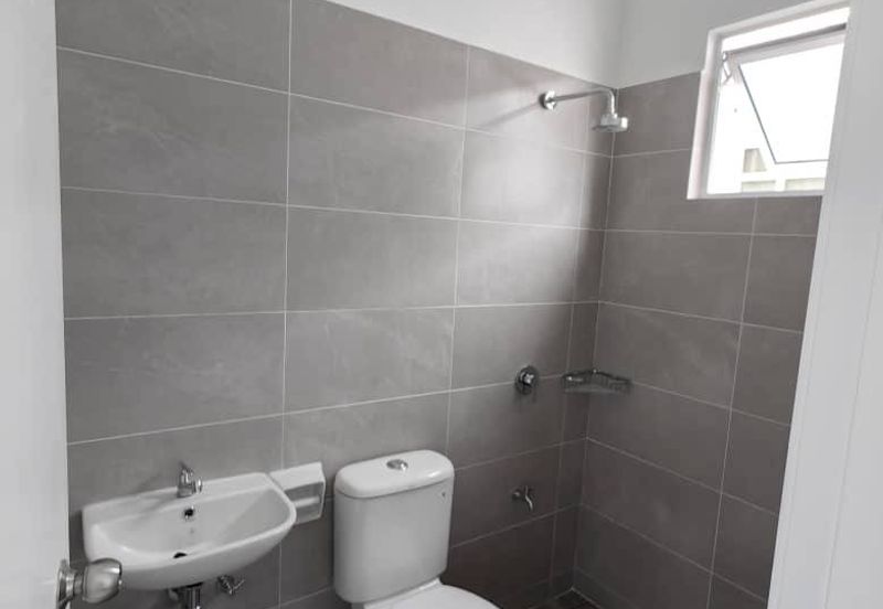 Taman Kota Impian Double Storey Terrance For Sale/ Ulu Tiram