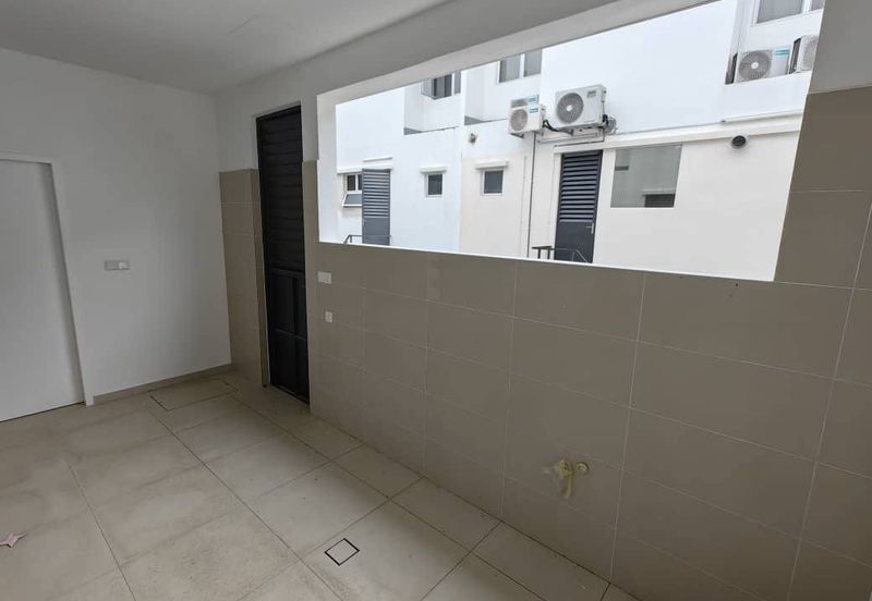 Taman Kota Impian Double Storey Terrance For Sale/ Ulu Tiram