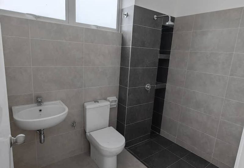 Taman Kota Impian Double Storey Terrance For Sale/ Ulu Tiram