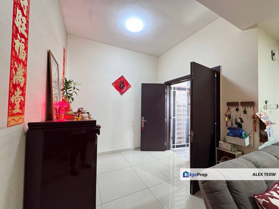 Bestari Hills Taman Bestari Indah Double Storey Cluster House For Sale/ Ulu Tiram, Johor, Ulu Tiram