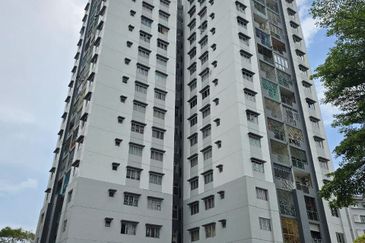Bistari Impian Apartment @ Larkin