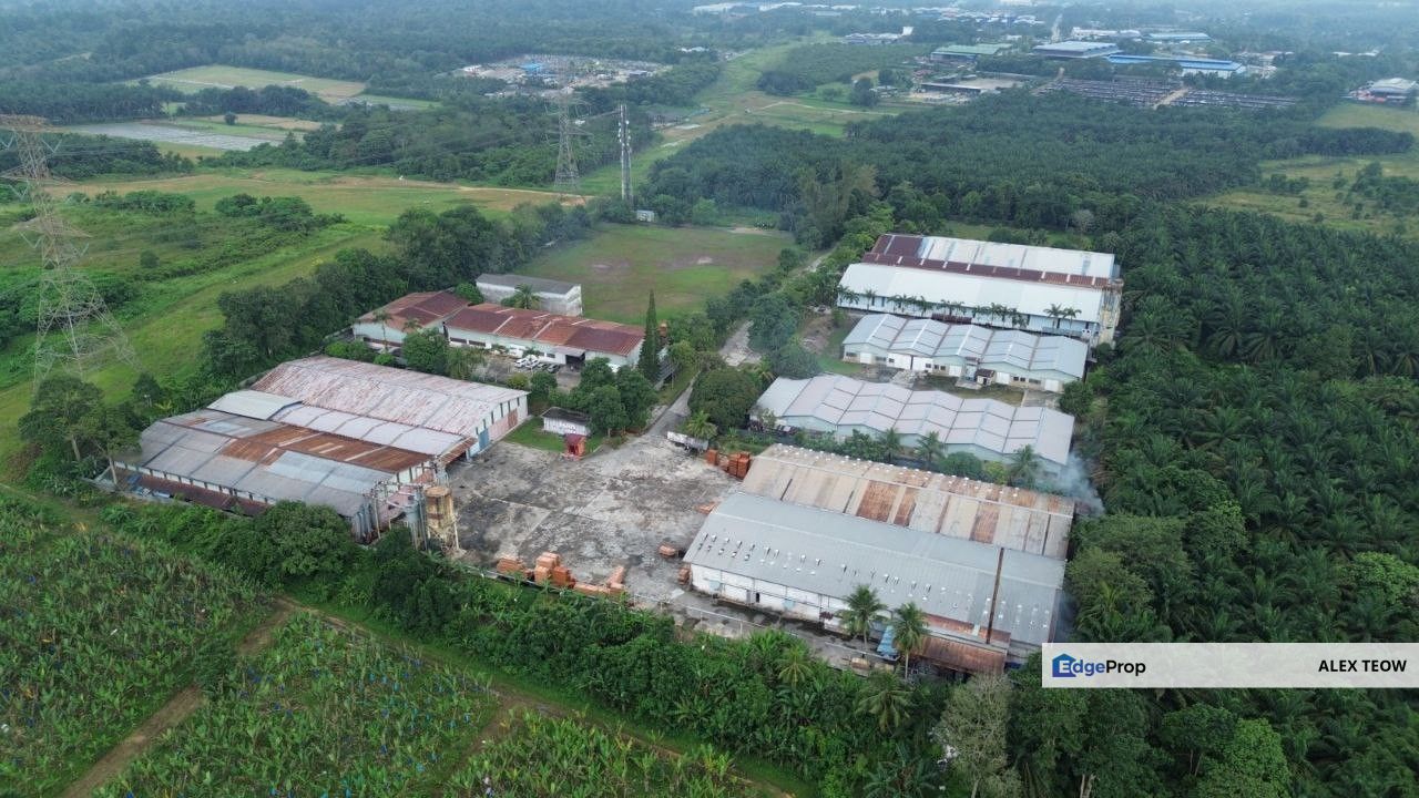 Sungai Tiram Large Factory Land For Sale/ Ulu Tiram, Johor, Ulu Tiram