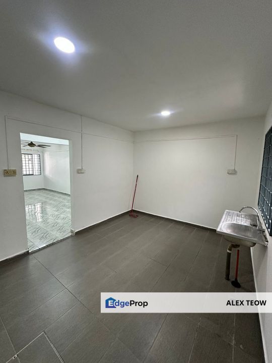 Taman Kota Masai Jalan Ciku Double Storey Low Cost For Sale/ Pasir Gudang, Johor, Pasir Gudang