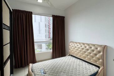 Dedaun Hijau (Greenfield Regency)