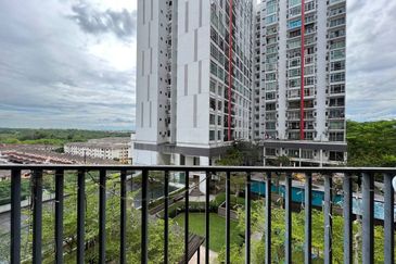 Dedaun Hijau (Greenfield Regency)