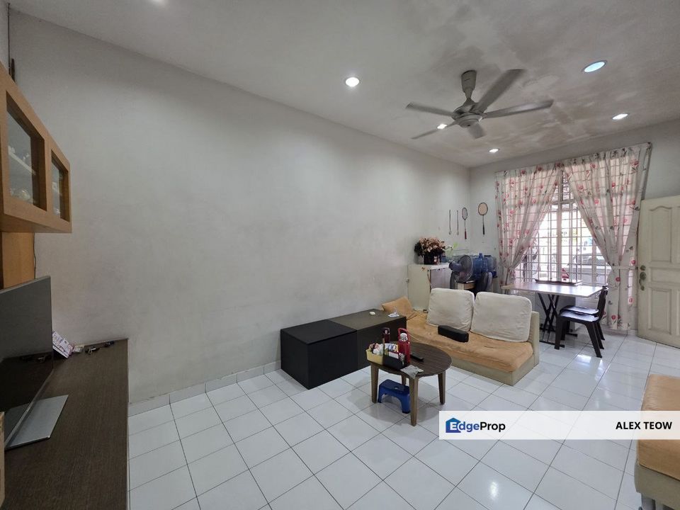 Taman Mutiara Rini Jalan Bakti Single Storey Terrance For Sale/ Skudai, Johor, Skudai