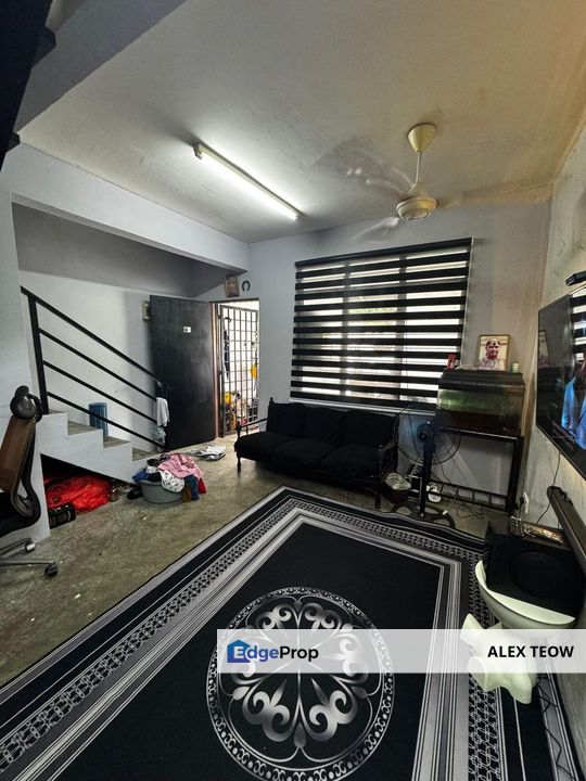 Taman Bukit Tiram Jalan Panti Double Storey Low Cost For Sale/ Ulu Tiram, Johor, Ulu Tiram